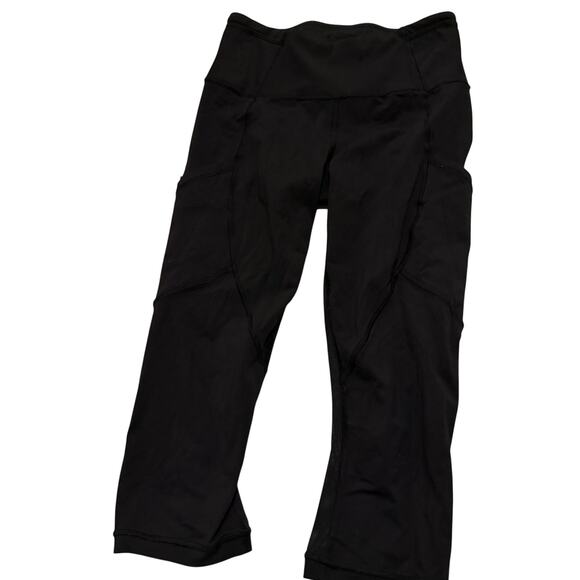 Lululemon Pants - Lululemon black capris no tag fit like sz 6 activewear yoga